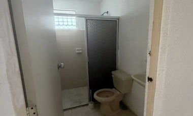 CASA EN VENTA, ESQUINA, TERRENO EXCEDENTE