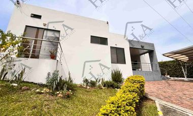 Venta de Casa Campestre en La Mesa Cundinamarca- Vía San Joaquín