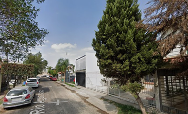 CASA EXCELENTE OPORTUNIDAD DE INVERSIÓN, ATRAVES DE UNA CESIÓN DE DERECHOS.
