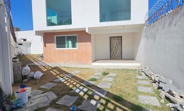 Gran casa en Lomas de San Francisco Tepojaco