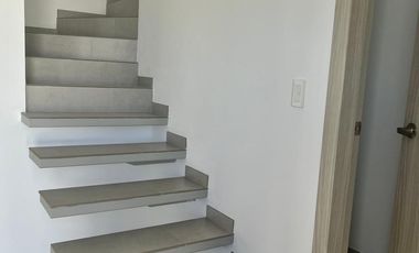 Casa de Venta en La Morita, Tumbaco, con entrada independiente