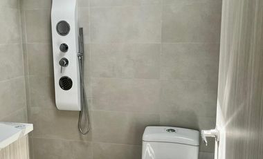 Casa de Venta en La Morita, Tumbaco, con entrada independiente