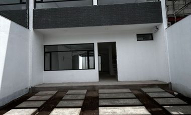 Casa de Venta en La Morita, Tumbaco, con entrada independiente