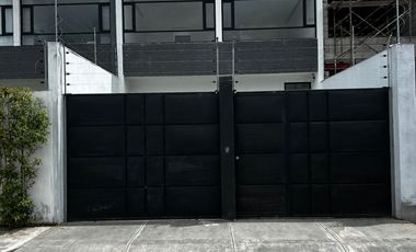 Casa de Venta en La Morita, Tumbaco, con entrada independiente