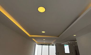 Casa de Venta en La Morita, Tumbaco, con entrada independiente