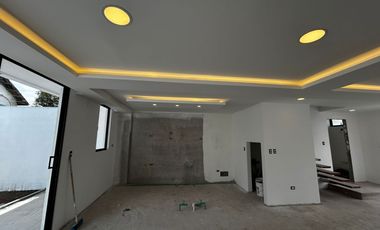 Casa de Venta en La Morita, Tumbaco, con entrada independiente