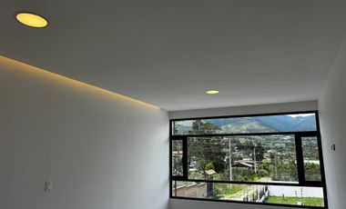 Casa de Venta en La Morita, Tumbaco, con entrada independiente