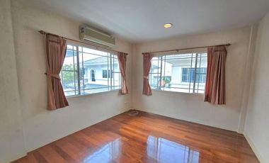 Super Luxury Single House for Sale, Nanthawan Suanluang Ro. 9, large size, 3-bed, 3-bath, 1-maid, 5 parking, Good condition, Original layout