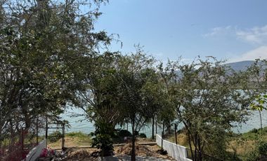 TERRENO CON TERRAZA CUEXCOMATITLAN