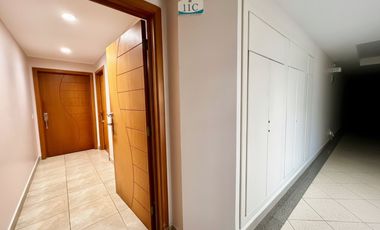 ÚNICA SUITE FRENTE AL MAR CON PISCINA, PARQUEO, Y MAS AMENITIES