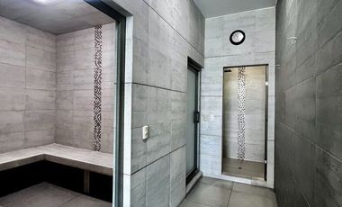 ÚNICA SUITE FRENTE AL MAR CON PISCINA, PARQUEO, Y MAS AMENITIES