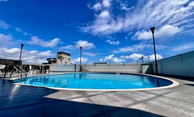 ÚNICA SUITE FRENTE AL MAR CON PISCINA, PARQUEO, Y MAS AMENITIES