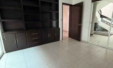 Casa en renta en Lomas de los Américas Sur