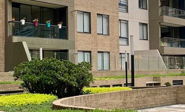 Apartamento en Conjunto con Club House en el Plan
