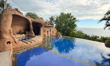 Casa con piscina en OLON