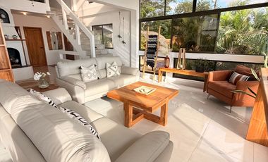 Casa con piscina en OLON