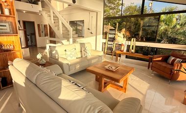 Casa con piscina en OLON