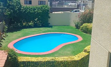 Exclusivo Departamento en Condominio con Inmejorable Ubicación.