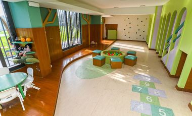 Departamento en Venta en Surco, Jirón República de Líbano | 1 Dormitorio + Cochera + Full Áreas Comunes