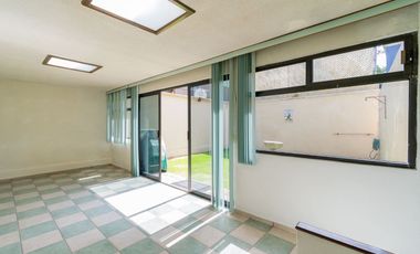 VENTA CASA CON JARDIN 4 RECAMARAS AMPLIOS ESPACIOS JARDINES BELLAVISTA