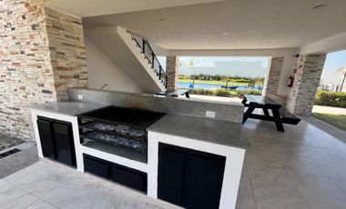 CASA EN RENTA NUEVA