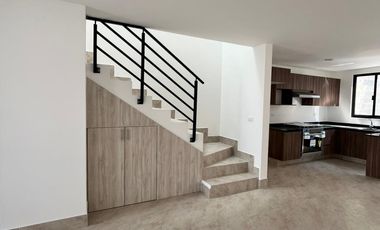 CASA EN RENTA NUEVA