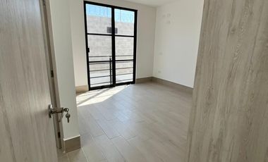 CASA EN RENTA NUEVA