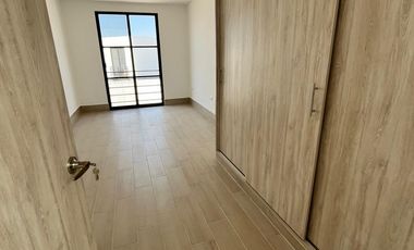 CASA EN RENTA NUEVA