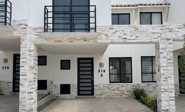 CASA EN RENTA NUEVA