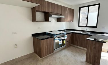 CASA EN RENTA NUEVA