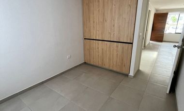 CASA EN RENTA CIUDAD MESETA