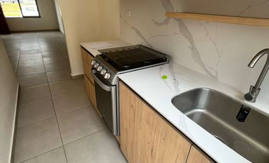 CASA EN RENTA CIUDAD MESETA