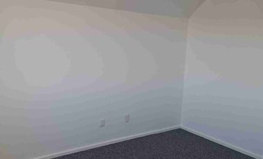 Arriendo casa Para uso habitacional o comercial .Disponible a partir del 30 de Abril  en Maximiliano Uribe casi esquina Avenida Los Notros Puerto Montt.