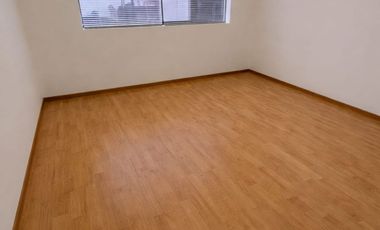 Vendo acogedor departamento en Primer Piso Calle Los Montoneros – Urb. Neptuno