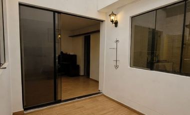 Vendo acogedor departamento en Primer Piso Calle Los Montoneros – Urb. Neptuno