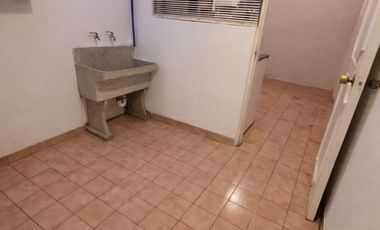 Vendo acogedor departamento en Primer Piso Calle Los Montoneros – Urb. Neptuno