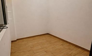 Vendo acogedor departamento en Primer Piso Calle Los Montoneros – Urb. Neptuno