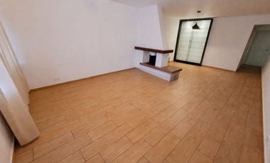 Vendo acogedor departamento en Primer Piso Calle Los Montoneros – Urb. Neptuno