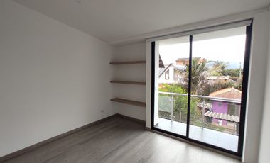 SE ARRIENDA HERMOSA CASA CONJUNTO GERONA - VDA CERCA DE PIEDRA
