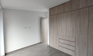 SE ARRIENDA HERMOSA CASA CONJUNTO GERONA - VDA CERCA DE PIEDRA