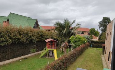 SE ARRIENDA HERMOSA CASA CONJUNTO GERONA - VDA CERCA DE PIEDRA