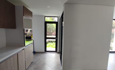 SE ARRIENDA HERMOSA CASA CONJUNTO GERONA - VDA CERCA DE PIEDRA