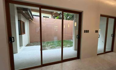 LUXURY 6-BR HOUSE  & LOT IN ANTIPOLO  VALLEY NEAR LRT-2 & SM MASINAG RFO