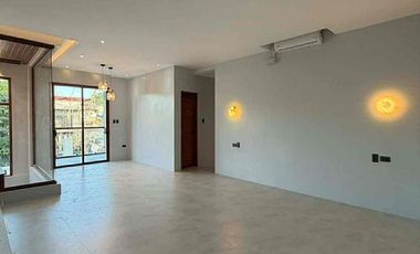 LUXURY 6-BR HOUSE  & LOT IN ANTIPOLO  VALLEY NEAR LRT-2 & SM MASINAG RFO