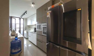 Se Arrienda Moderno departamento AMOBLADO en Las Condes de 3hab./3banos/1 est./1 bod. A 5 min del mall Sport