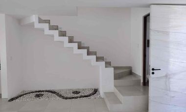 CASA EN VENTA EN FRACC DEL PRADO MORELIA