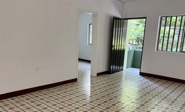 VENTA DE CASA DE 2 PISOS INDEPENDIENTES, PARA REMODELAR, 212 MT2, SECTOR LA MAGNOLIA, ENVIGADO, ANTIOQUIA