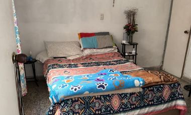 VENTA DE CASA DE 2 PISOS INDEPENDIENTES, PARA REMODELAR, 212 MT2, SECTOR LA MAGNOLIA, ENVIGADO, ANTIOQUIA