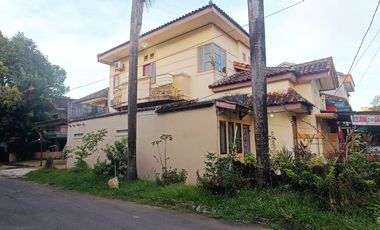 RUMAH 2 Lantai siap Huni