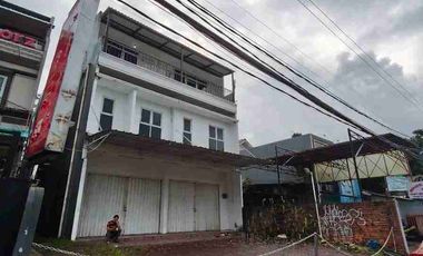 Ruko Ramai 3 Lantai Disewakan  di pandu raya Bogor Utara